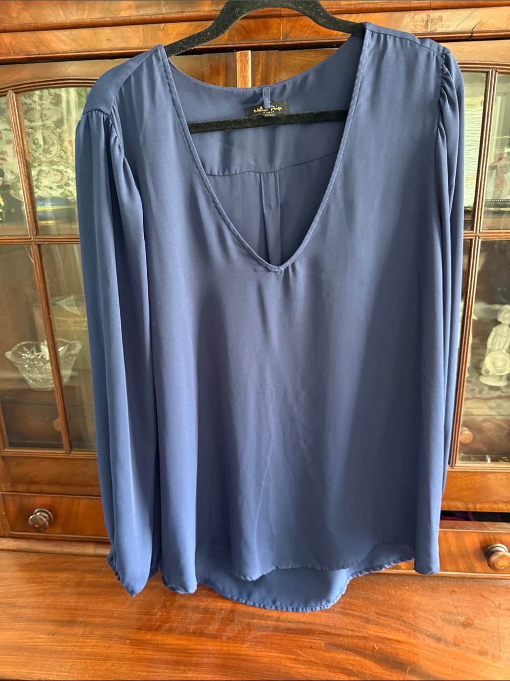 Melissa Paige Navy V-Neck Long-Sleeve Blouse
